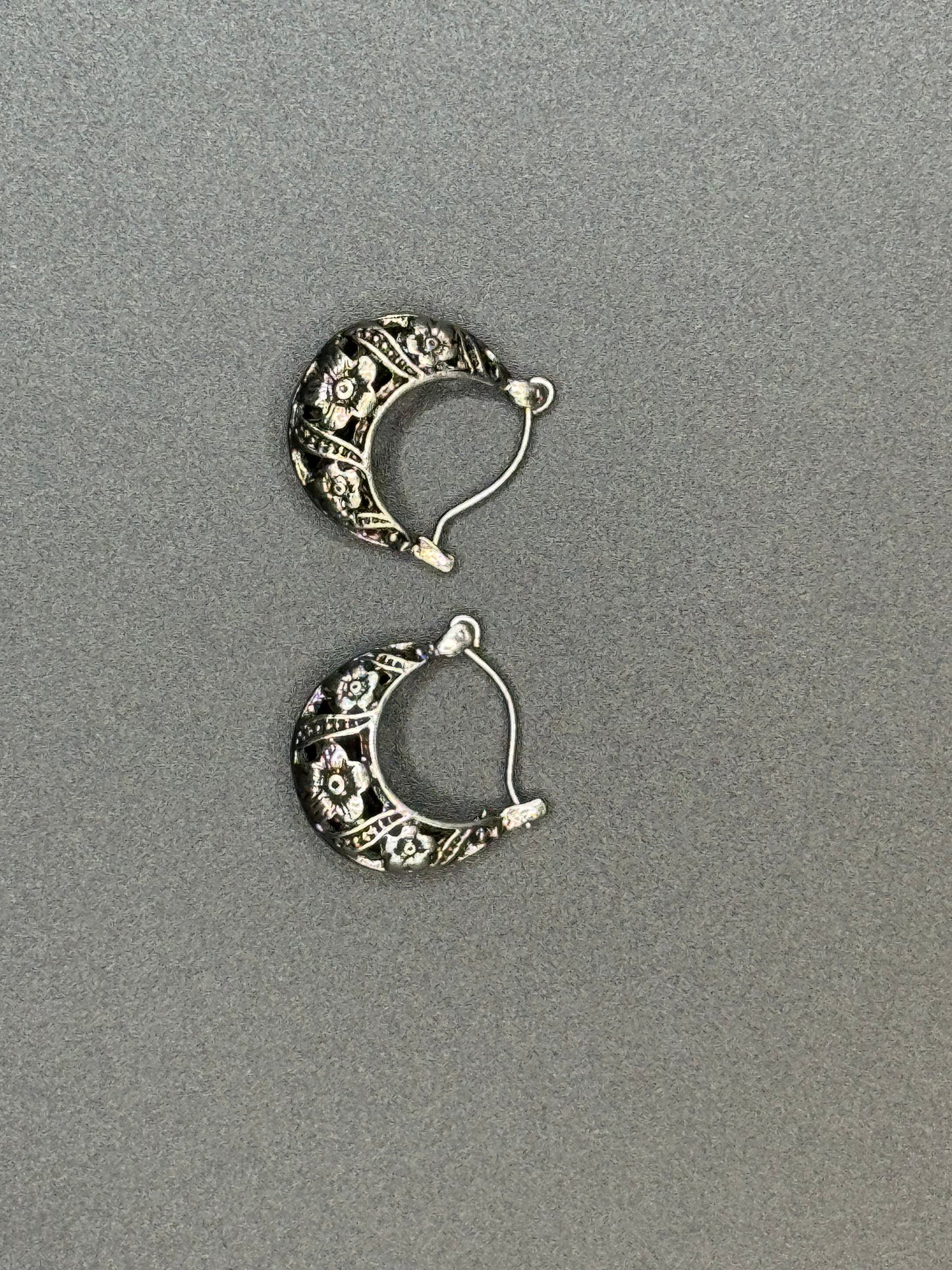 Floral copper hoop earrings