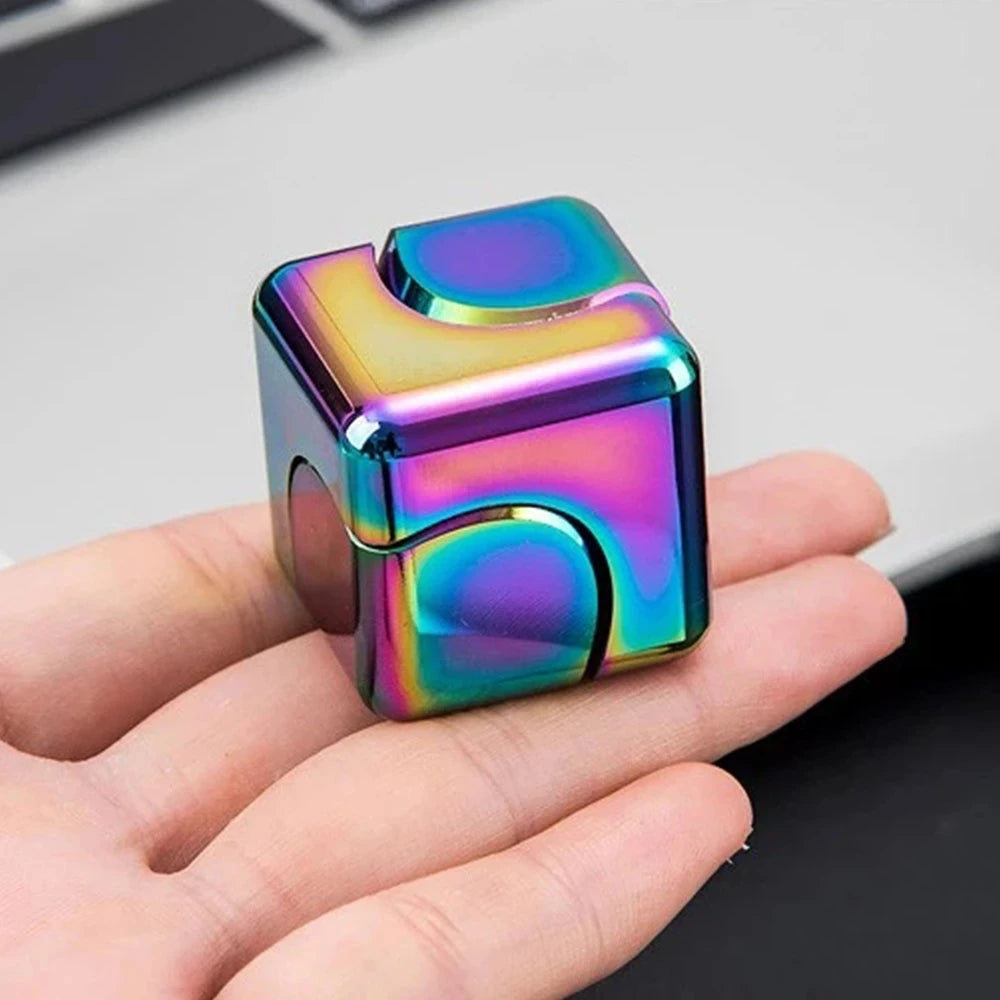 Ultra cool cube fidget spinner. Quite a mesmerising and different type of spinner.