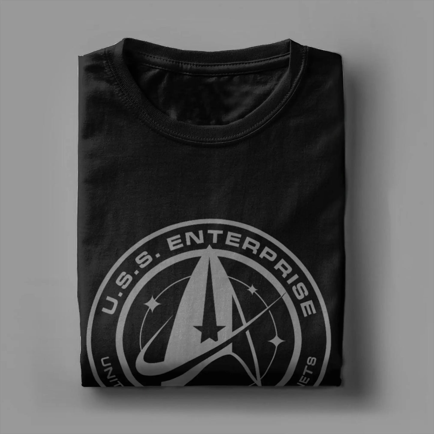 Star Trek Discovery Enterprise Crest T-Shirt for Men. Round Collar 100% Cotton Short Sleeve Tees